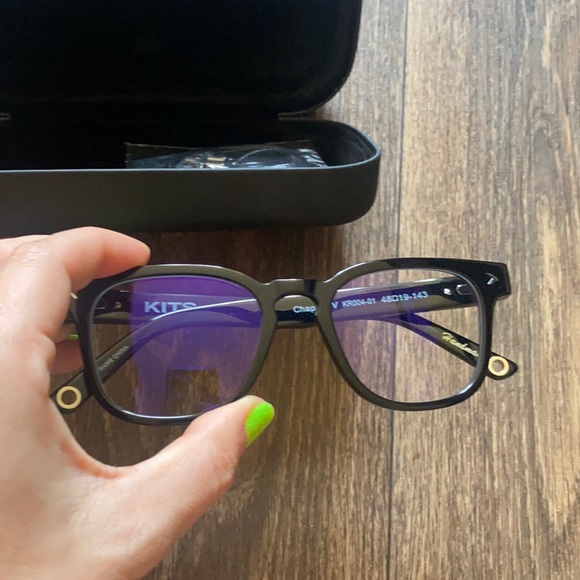 Kits Chapter IV Glasses - Picture 1 of 5